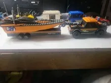 LEGO CITY: 4x4 with Powerboat (60085)