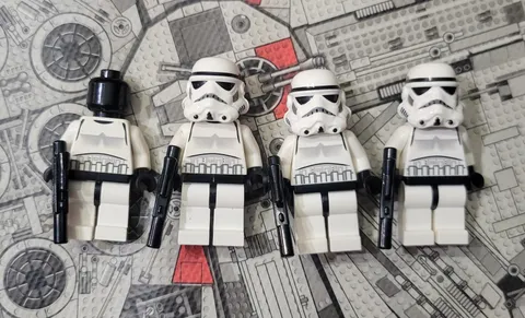 LEGO Star Wars Minifigure Lot - 4 Stormtroopers one is missing helmet