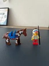 Lego Native American Chief Minifigure with spear and horse vintage 1990's
