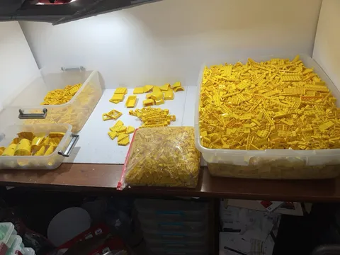 LEGO Bulk Lot Over 21 Lbs Of Yellow Pieces Unused Clean Adult Owned Send Offer!