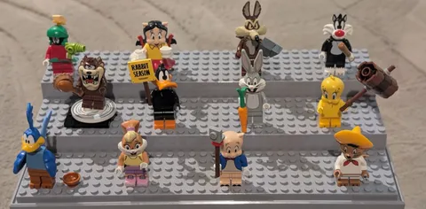 Looney Tunes Lego Mini Figures 710030 Full Set of 12. Read for more details