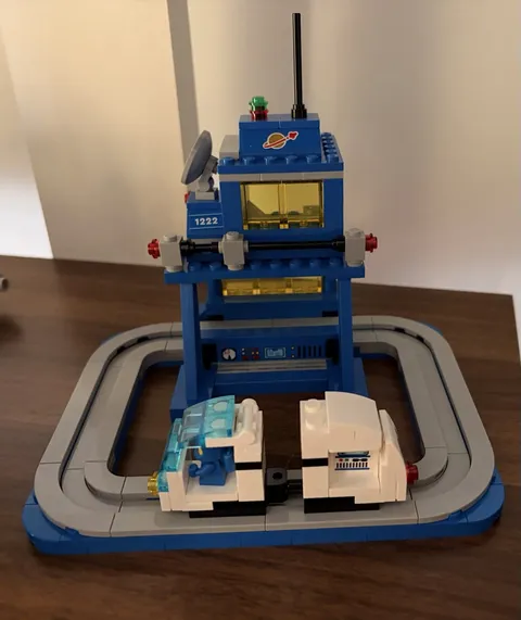 Lego Ideas Micro Command Center (40786) 