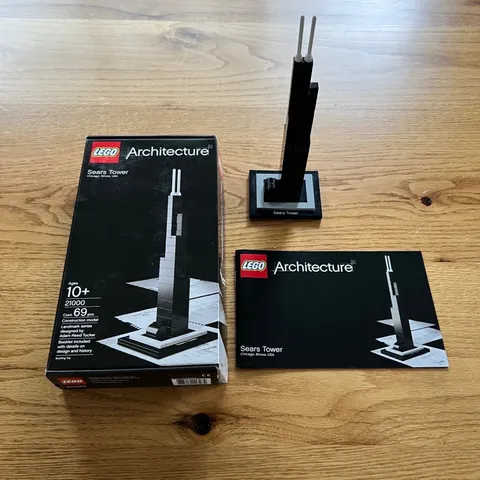 LEGO Architecture Sears Tower Black Landmark Series 21000 69 Pcs Set OS