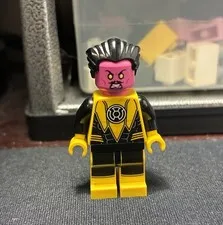 Lego DC Super Heroes Minifigure Sinestro 76025 *Small Knick on Back Mouth