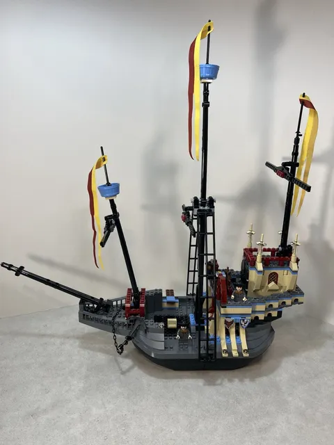 LEGO Harry Potter: The Durmstrang Ship (4768), Complete