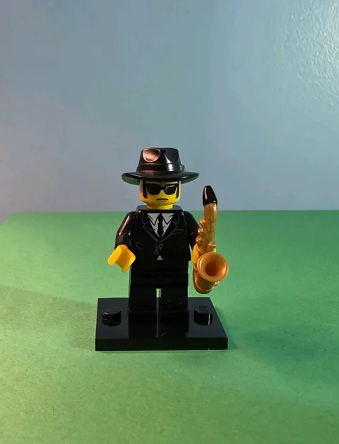 LEGO Series 11 Collectible Minifigures 71002 -Saxophone Player