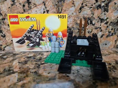 LEGO Castle Black Knights Dual Defender 1990s Manual Set 1491 Parts