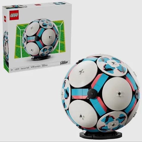 LEGO 43019 Soccer Ball Complete Set 1498 Pieces Display Stand Included