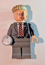LEGO Two-Face sh1023 Minifigure DC Batman Dark Tan Hair Incl Silver Coin Tile