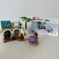 LEGO Disney Princess: Asha in the City of Rosas (43223)
