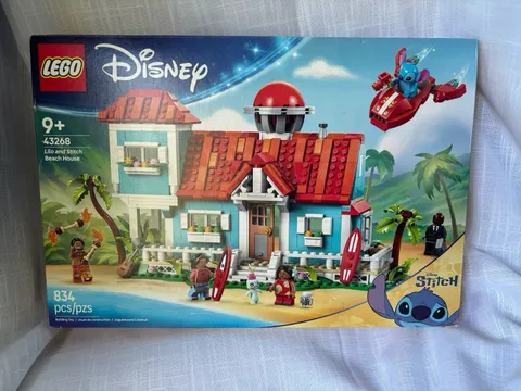 LEGO Disney 43268 Lilo and Stitch Beach House New Factory Sealed