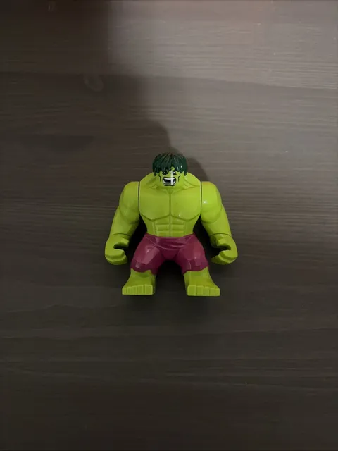 LEGO Marvel Super Heroes Hulk Lime Green Purple Shorts Minifigure Big Fig sh0371