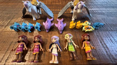 LEGO Elves Minifigure Elf Mini Doll Baby Dragon Miku Blubeary Pegasus Dolphin