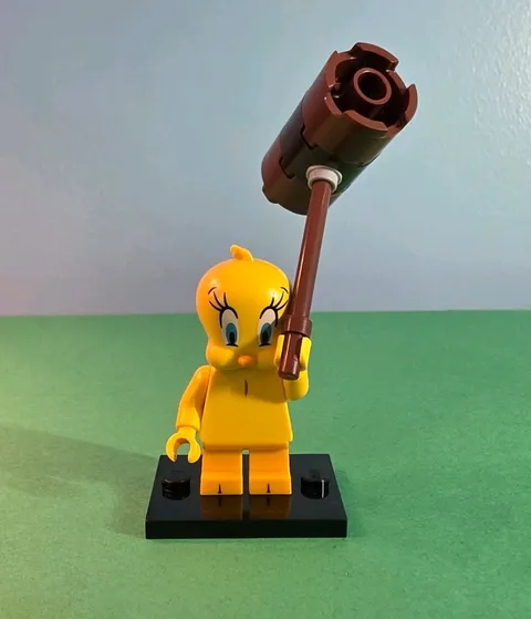 LEGO LOONEY TUNES Collectible Minifigures Series 71030 - Tweety Bird
