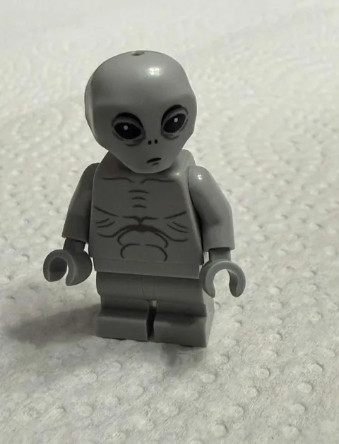 Lego 21369 Minifigure Gray Alien