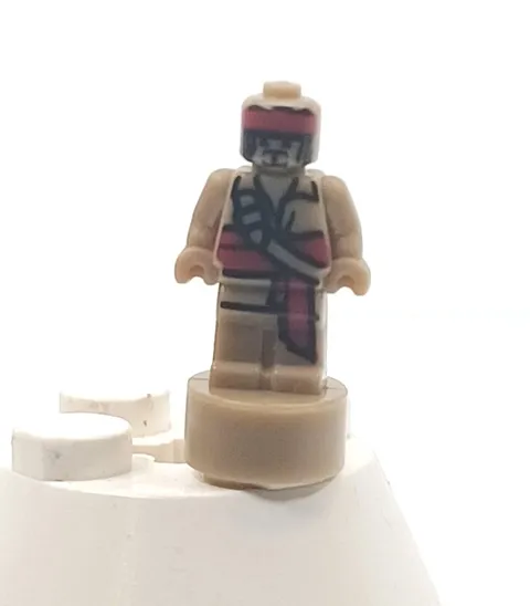 LEGO Pirates of the Caribbean Jack Sparrow Voodoo Doll Trophy Minifig 4195(tiny)