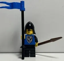 LEGO Castle Black Falcon Minifigure cas101 6073 6074 W/ Blue Flag 1980s Vintage