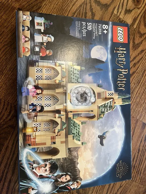 LEGO Harry Potter Hogwarts Hospital Wing 76398, 510 Pieces, Ages 8+
