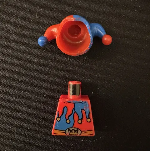 LEGO Court Jester Minifigure Hat Red/Blue and Torso Red/Blue (2pcs)