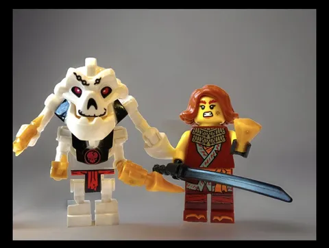 LEGO WYLDFYRE FANTASY  NINJAGO MINIFIGURES -2- + SAMUKAI