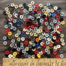 Lego Lot of 250+ Round Plate 2x2 with Axle Hole Circle Assorted Colors