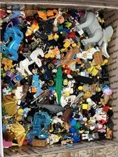 LOT 3+ LBS LEGO MINIFIGURES PARTS & PIECES STAR WARS FRIENDS NINJAGO MINECRAFT
