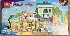 LEGO FRIENDS: Surfer Beachfront (41693)