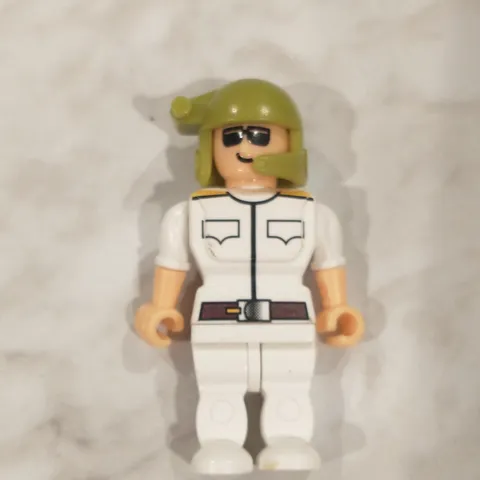 LEGO Minifigure White Uniform Green Helmet Sunglasses Print 2106-RW09TK-0316