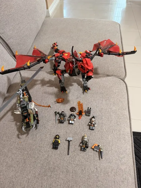LEGO NINJAGO: Firstbourne (70653)100% Complete with All Figs Except Kai No Box