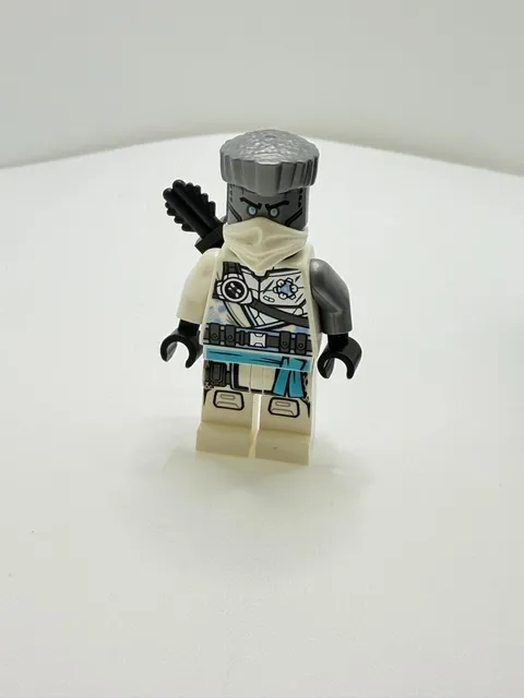 Lego Ninjago The Island Zane Minifigure njo0687