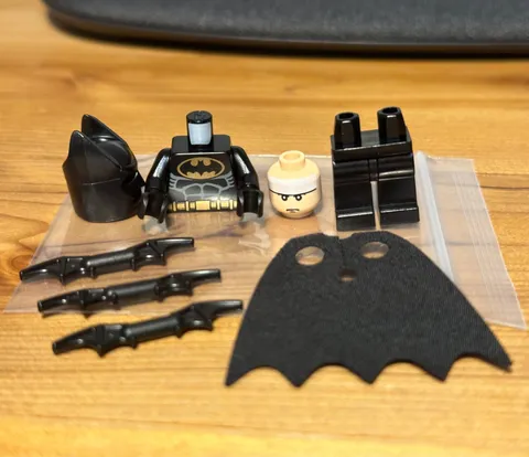 Lego Batman Black Suit Black Mask bat002 7781 7783 7785 MINT Condition READ