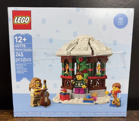 LEGO 40778 Winter Gazebo 245 Pcs Limited Edition Factory Sealed NIB