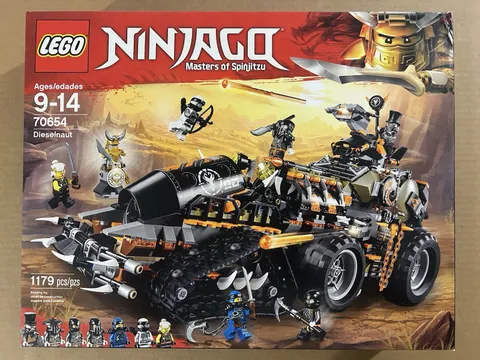 New LEGO NINJAGO: Dieselnaut (70654) - Corner Ding