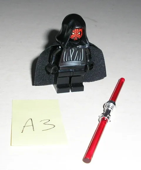 Lego Star Wars DARTH MAUL w/ Hood & Cape Minifigure 7101 7151 7663 3340 *A3*