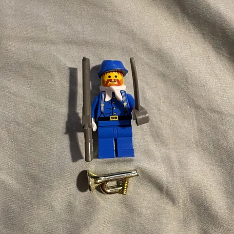 Lego Cavalry Colonel Minifigure with Chrome Bugle, Cutlass, and Rifle Set 6769