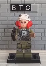 LEGO SW Ep. VIII 75196 Tallissan  'Tallie' Lintra Minifig SW0884 STIFF LEGS ARMS
