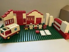 LEGO DUPLO Hospital, Doctors, ambulance, building bricks