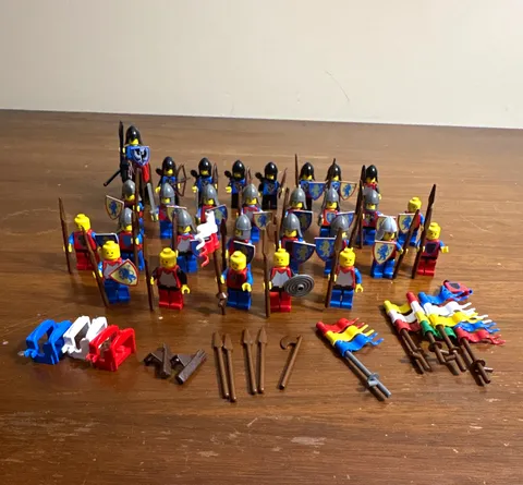 VTG LEGO Castle 29 Minifigure Lot w/ Shields Weapons Horse Flags Falcon Knights