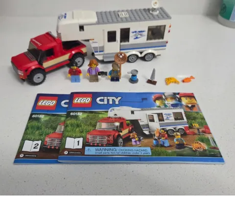 LEGO CITY: Pickup & Caravan (60182)