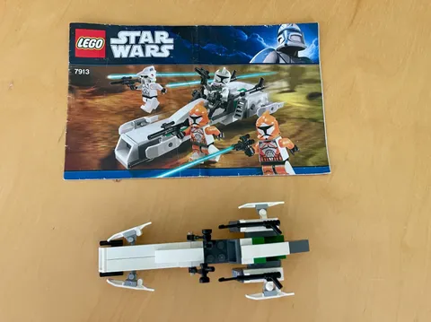 LEGO Star Wars 7913 Clone Trooper Battle Pack BARC Speeder For Parts