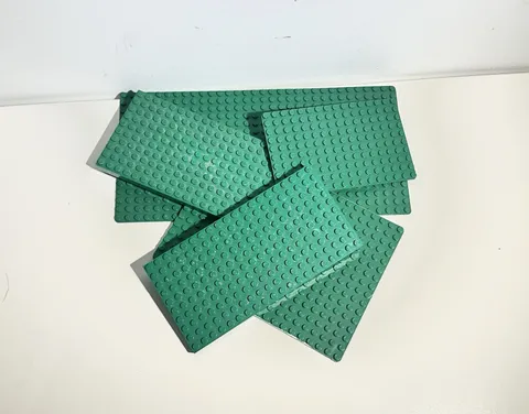 Lot of 5 Green LEGO Baseplates - Various Sizes - Vintage Classic Building Plates