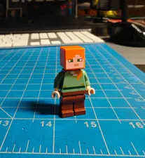 LEGO Minecraft Alex Minifigure MIN017 Minifig 21128