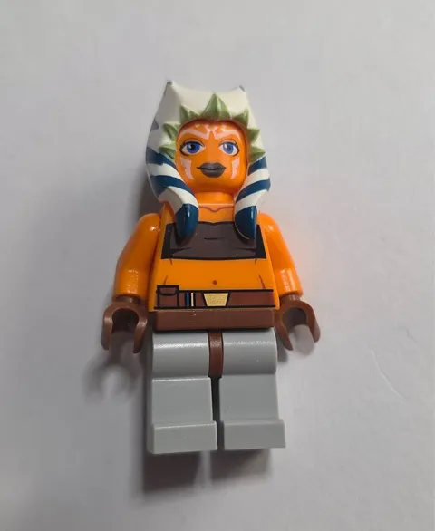 LEGO AHSOKA TANO MINIFIGURE STAR WARS JEDI FIGURE CLONE WARS