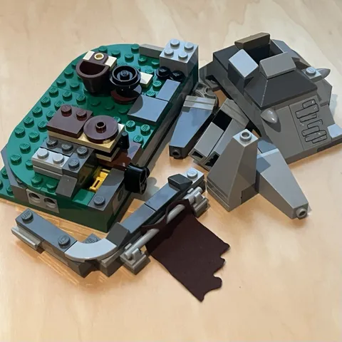 LEGO Ahch-To Island Training 75200 Star Wars The Force Awakens Incomplete 
