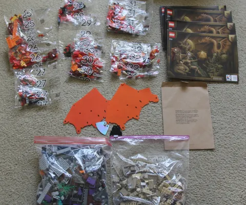 LEGO 2024 Dungeons & Dragons CINDERHOWL + extra From Red Dragon Tale Set 21348
