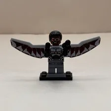 LEGO Marvel Falcon Minifigure (sh261) w/ Wings & 2 Black Blasters; 2016