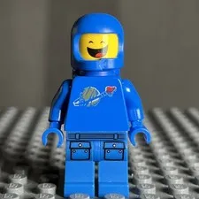 Authentic Benny Minifigure - LEGO Movie Blue Space Man Minifig 70810 70816 3C