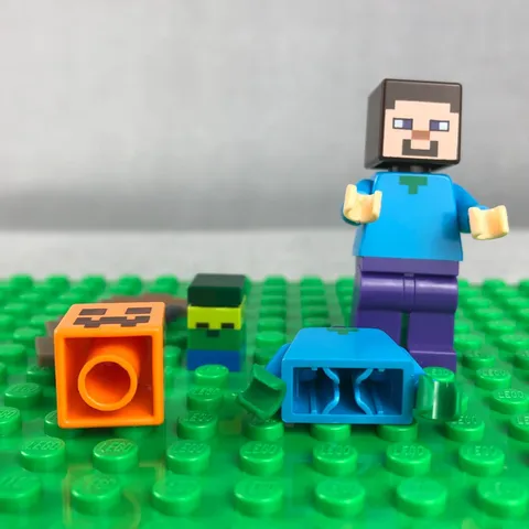 LEGO MINECRAFT Minifigure Accessory Lot Steve Zombie Pumpkin head Bomb Bow