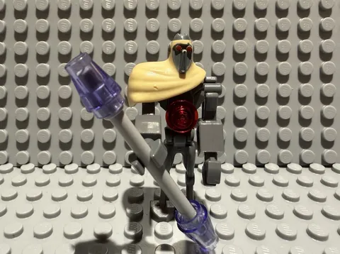 LEGO Star Wars Clone Wars MagnaGuard minifigure purple staff
