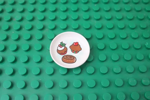 Duplo GINGERBREAD House Santa PLATE White Food Cupcake Roll Muffin Treats Desert